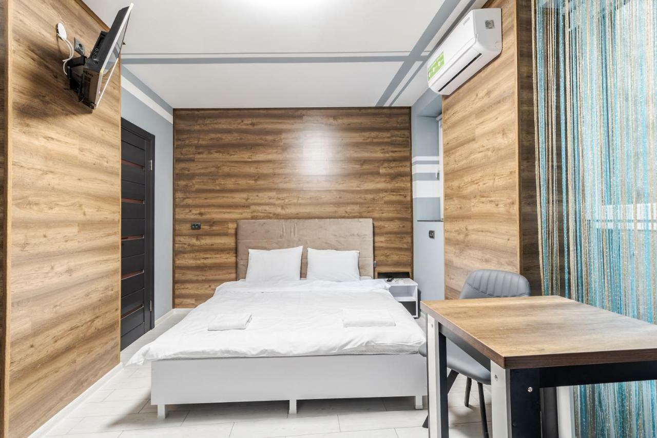 Balabana Red Apartment Lviv Dış mekan fotoğraf